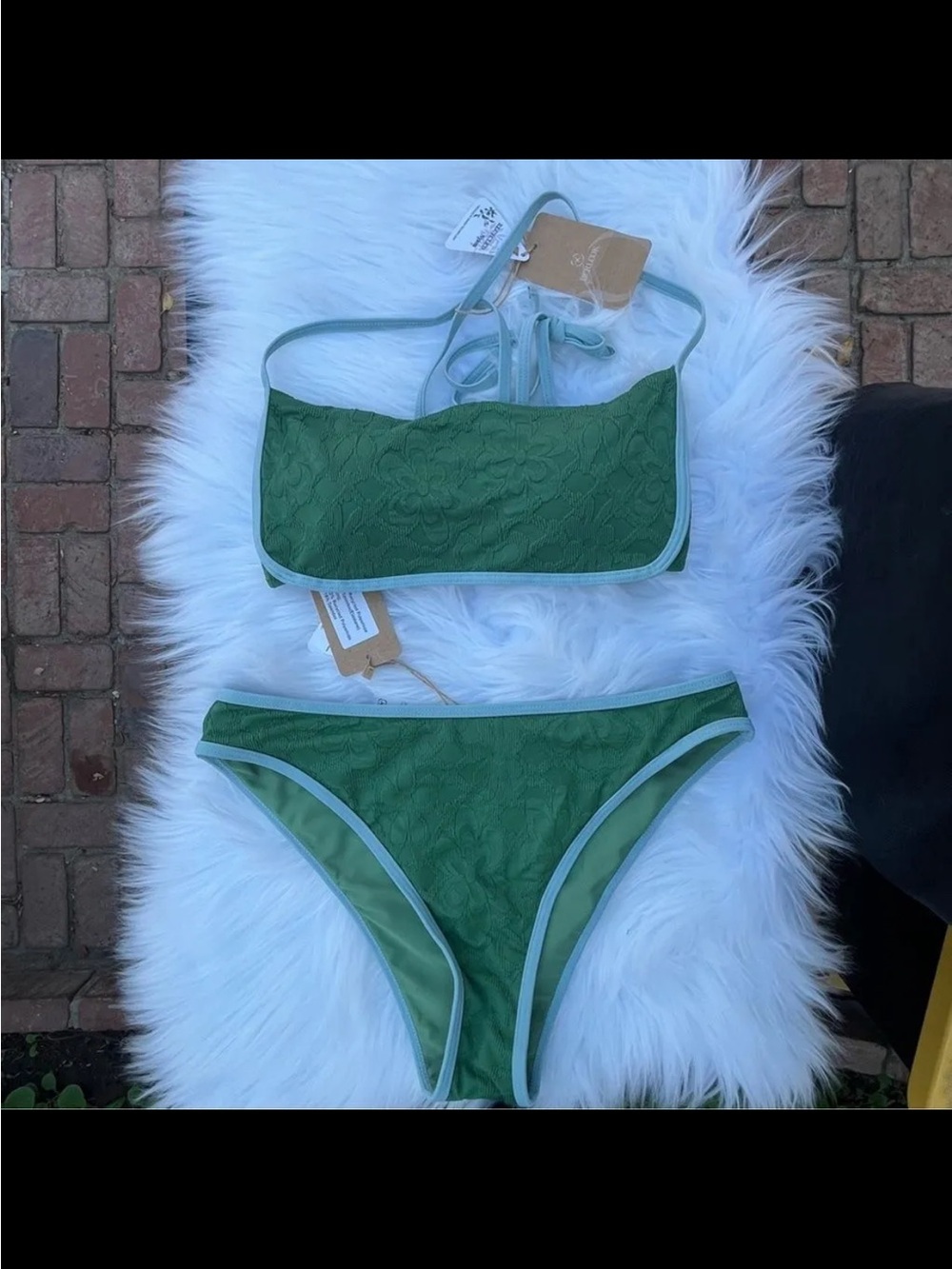 Berlook Two Tone Green Aqua Blue Two Piece Swimsuit NWT Size Large